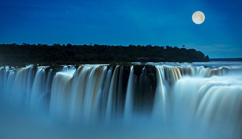 Moonlight-Iguazu-Falls