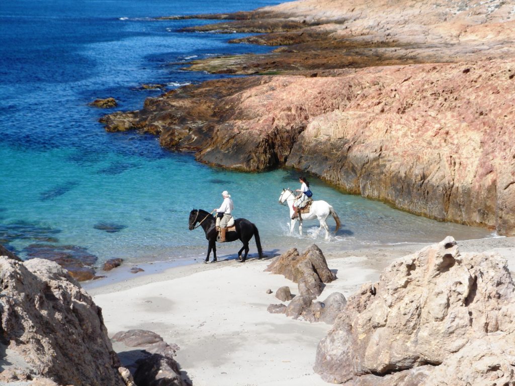 cape-dos-bahias-bustamante-route-1-camarones