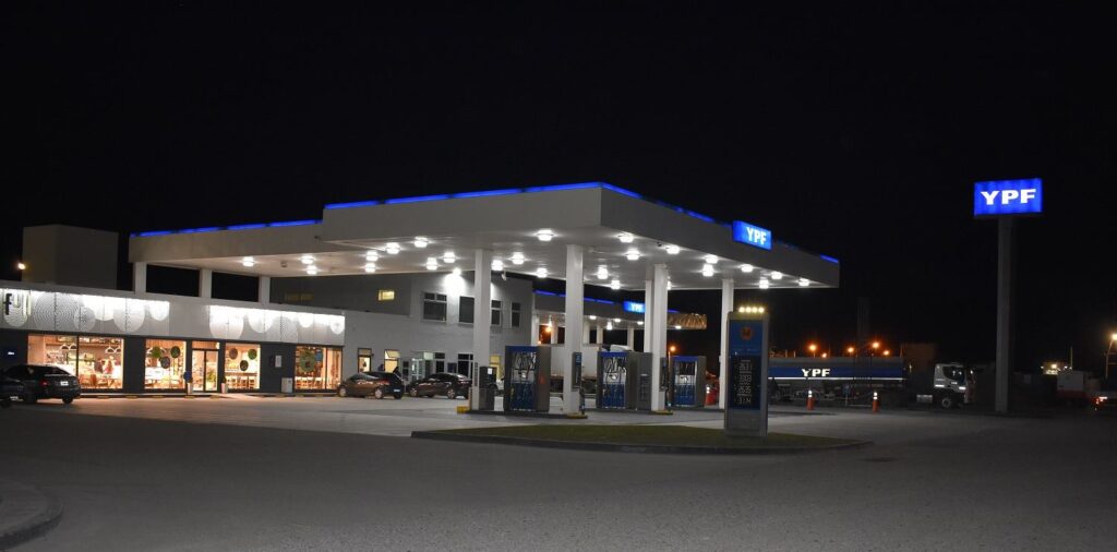 patagonia-gas-station
